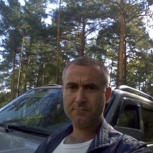Юрий , 44 года